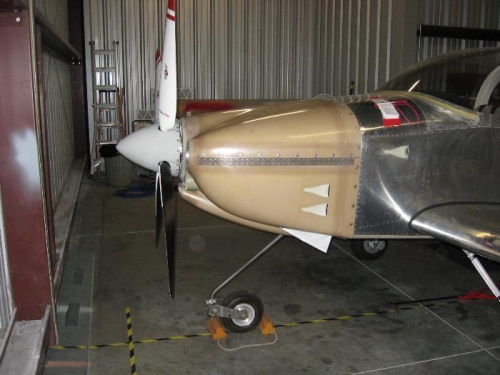 A closer look at cowling and prop