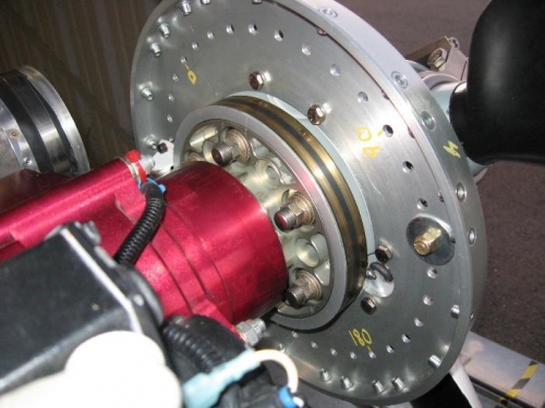 Backside of hub with markings of 0, 90, 180 and 270 degrees relative to master blade