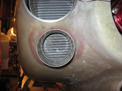 A look with the cowling halfs in place