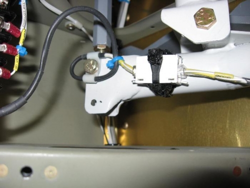 Co-pilot RJ-11 RTV-ed and tie-wrapped in place