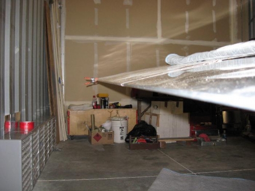 A view of the left flap fully up, and in line with the aileron and wing tip