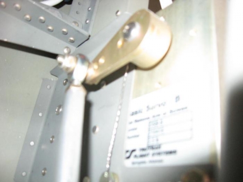 TruTrak pitch servo SB applied