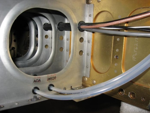 Pitot and AOA (and wires) coming through wing root