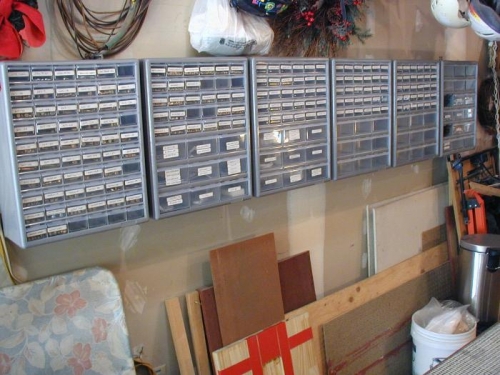 Bins for the fasteners