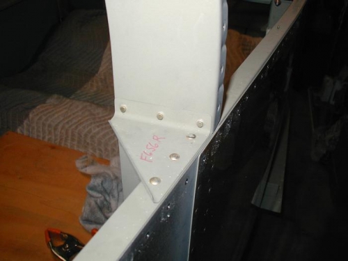 F-656 R riveted to F-706