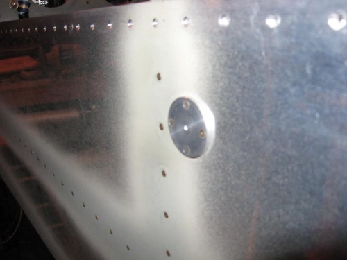 Right side static vent.  Left is the same.