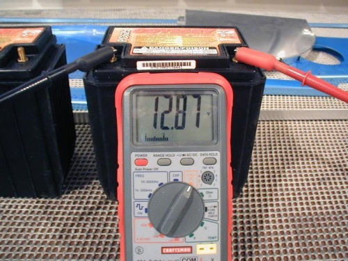 Battery on the right is fully charged.