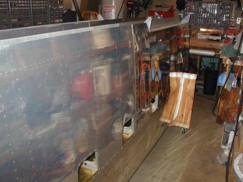 Right Wing bottom skin installed