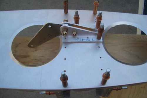 #9 rib showing bell crank