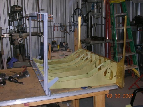 Progressing nicely riveting the center section