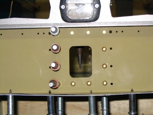 Plumb bob and level checking for fuselage twist