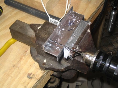 Drilling T-712 tank bracket