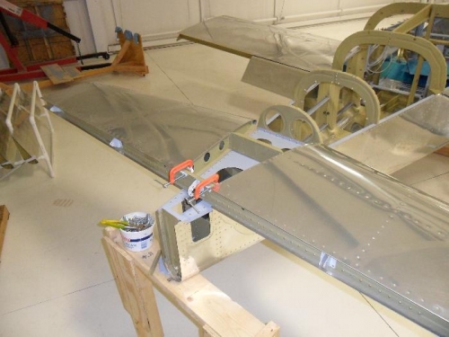 Horizontal stab in position