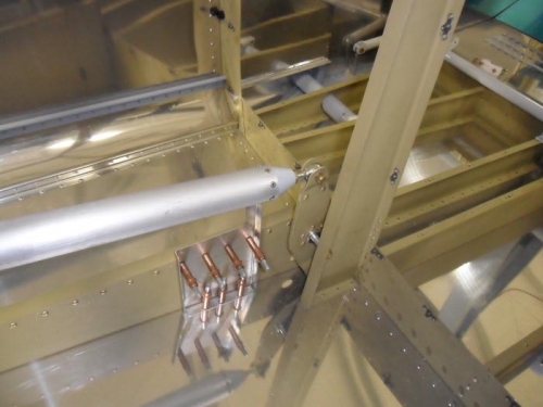 Elevator pushrod fitting