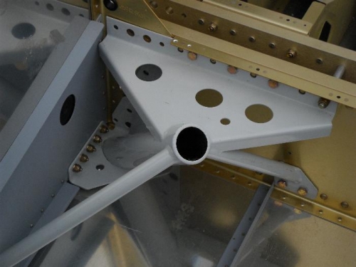 Right hand gear mount installed