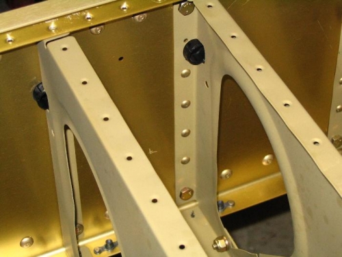 Forward center section detail