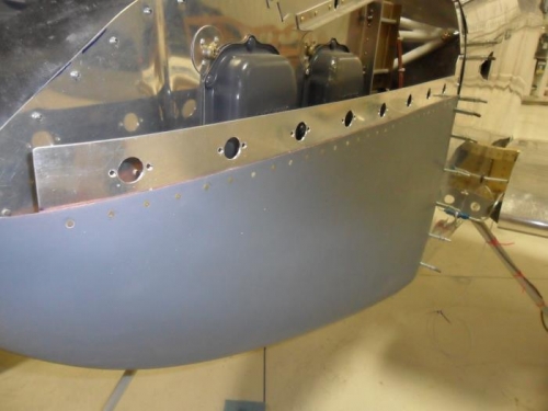 Cutouts for latching receptacles