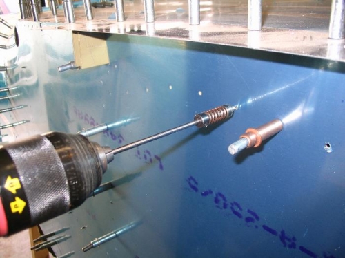 Drilling left F-715 rib and F-770 skin