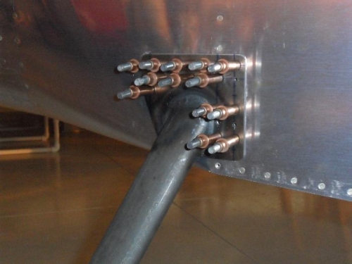 Right hand step detail