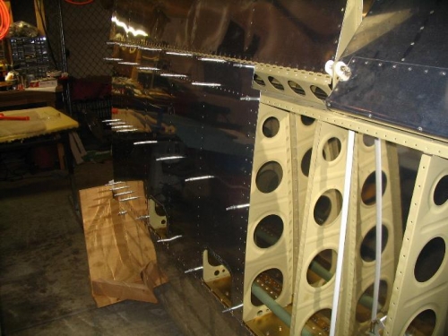 Right wing, lower inboard skin