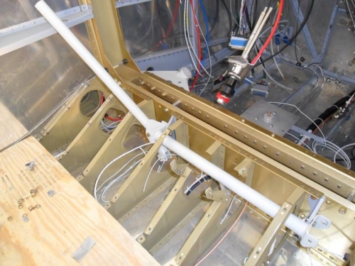 Pitot line is red, AOA is blue