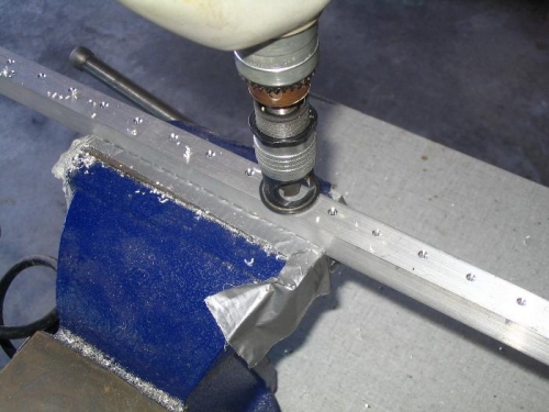 Countersinking the longeron