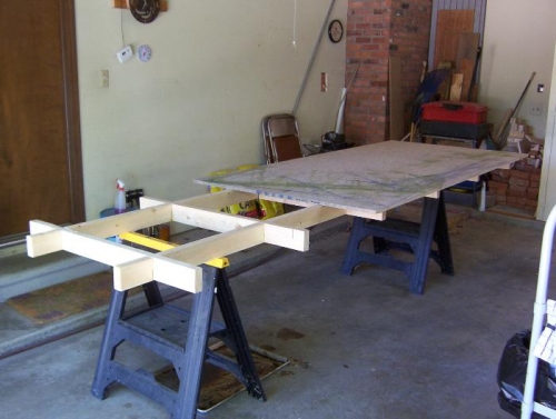 Cutting table