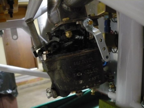 Throttle arm