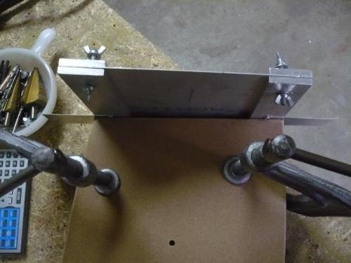 Main spar end w/shims