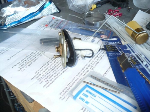 Insulators on fuel senders