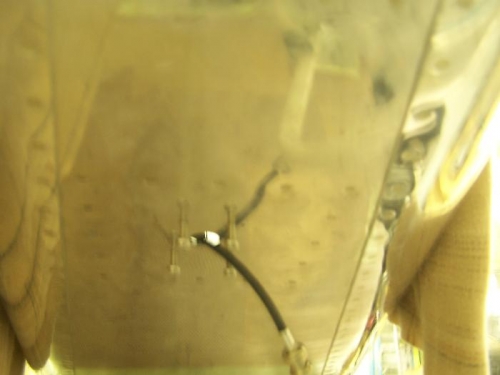 Nav antenna on bottom