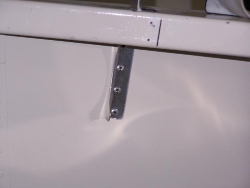 Fresh air vent brackets