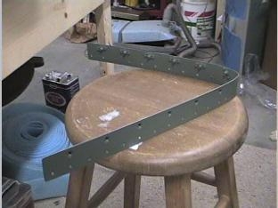 Splice between the fuel tank and leading edge