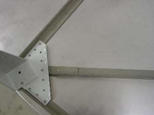 Here you can see some of the braceing that hasbeen rivited.