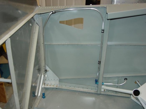 Here is the vent line on the right side.