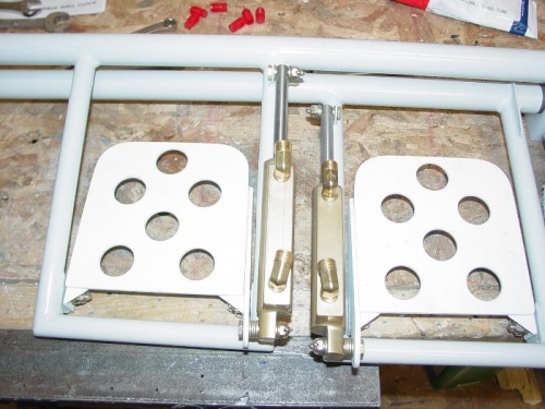 Here are the fittings on the right side.