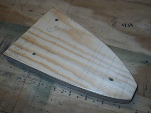 Blocks screwed together for identical sawing