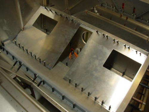 The seat fronts fastened to the center spar