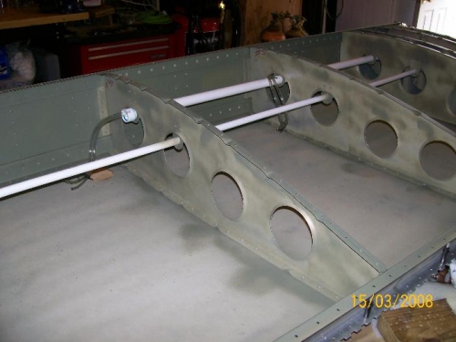 The layout (LRI right, P/S left)