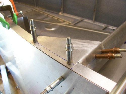 Top gusset mounted and trimmed