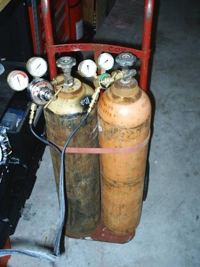 Tanks with regulators