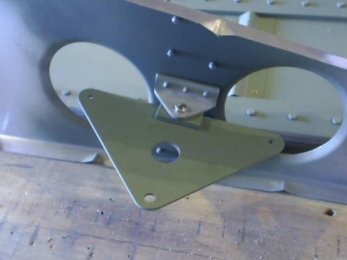 Left bellcrank assembly