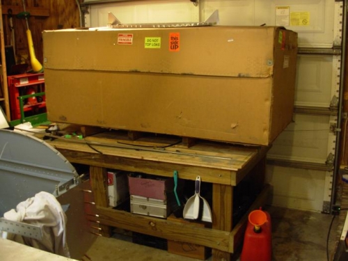 Big box w/ canopy bubble inside!