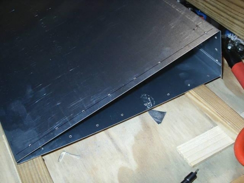 Outboard rib rivet line layout