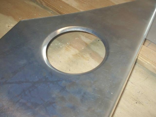 Spar tip lightening hole