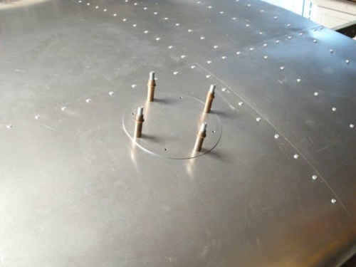 Access cover for fuel sender