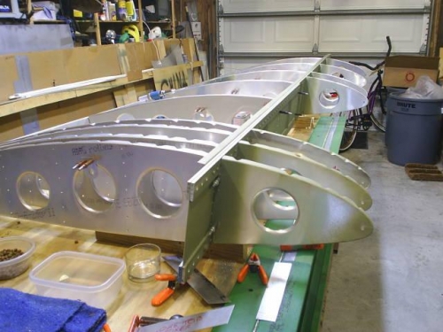 Same looking outboard