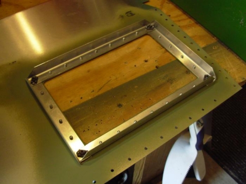 Internal bracing for the inspection port