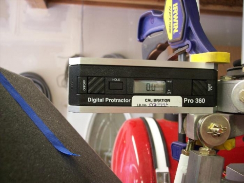 Digital protractor