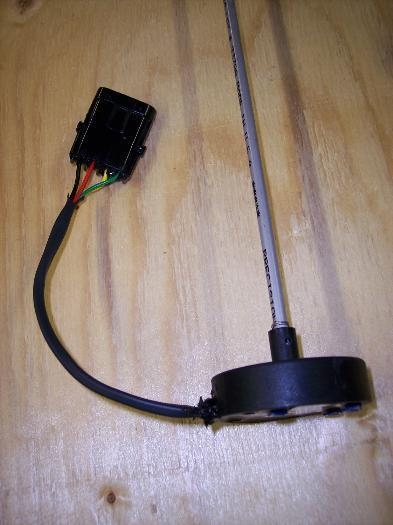 Fuel probe with disconnect